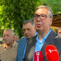 Vučić stigao u Janjske otoke sa Dodikom obilazi Republiku Srpsku: dočekan hlebom i solju