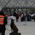 U nekim mestima Francuske se uvodi policijski čas