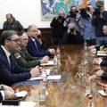 Vučić posle sastanka sa ministrom odbrane Nemačke: Moja reč znači više nego mnogi potpisi u regionu i u Evropi
