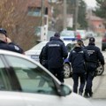 Otkiveno ko je vlasnik kola koja su gorela na Voždovcu: Mladić (24) od ranije poznat policiji: Ispituje se da li je požar…