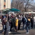"Podne protiv Putina": Rusi masovno na ulicama širom Rusije protestuju poslednjeg dana izbora: Duh navaljnog i dalje živi…