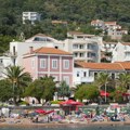 Iznajmljivač apartmana na Jadranu uzvratio turistima koji kukaju na cene: "Dva kupatila sam renovirao za 13.000 evra, a vi bi…