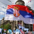Index.hr o protestu u Beogradu: Dve Srbije – okupljeni u „Ćacilendu“ jeli meso sa roštilja i slušali narodnjake