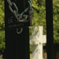 Nakon 104 godine, Romi nemaju pristup spomenicima i kapeli: Pretnja da će ih investitor srušiti ako se ne premeste