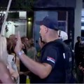 Tenzije u Kragujevcu: Policija sprečila sukob između građana i pristalica SNS-a (VIDEO)