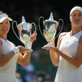 Kristina Mladenović i Hanju Guo osvojile Vimbldon u dublu: U finalu savladale Gabrijelu Dabrovski i Lujzu Stefani