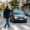 Mali gest koji menja sve: Zašto je obično „hvala“ na pešačkom prelazu tajna srećnijeg života