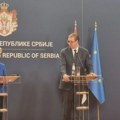 Ursula fon der Lajen rekla šta znači „de fakto priznanje“ Kosova na konferenciji za medije sa Vučićem