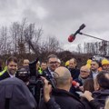 Vučić obilazi radove na Severnoj obilaznici oko Kragujevca: Ovo rešava 80 odsto problema grada