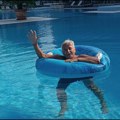Zatvoreni bazen zarobljen u obećanjima