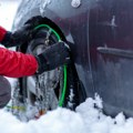 Ko ne poštuje zakon, platiće papreno! Od danas obavezne zimske gume
