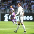 Vlahoviću falilo nekoliko centimetara za gol: Omraženi rival srušio Juve i udaljio ga od LŠ, Roma vlada u Rimu