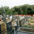 Uhapšen mladić koji je mesecima skrnavio spomenike i pljačkao nakit iz grobova