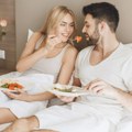 Treba li jesti pre seksa: Istraživanje dalo odgovor