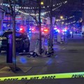 Sedmoro mladih ranjeno u pucnjavi ispred tržnog centra u Americi