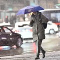 Rhmz hitno upozorio na ekstremno pogoršanje vremena! Vozači oprez, meteorolozi najavljuju haos, evo šta stiže noćas