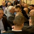 Upad opozicije u Bogatiću; Čuju se cika i lom; Sramne scene FOTO/VIDEO