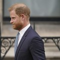 Princ Hari spreman da se sastane sa kraljem Čarlsom po povratku u Veliku Britaniju