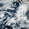 Meteorolozi na nogama: Idu dva uragana FOTO