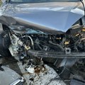 Pasat izleteo s puta i zakucao se u porodičnu kuću!