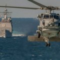 SAD pucale na brod kod Irana: Helikopter pogodio kormilo plovila koje je pokušalo da probije pomorsku blokadu