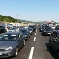 Gužve na granicama ne jenjavaju: Na ovim prelazima čeka se i do sat vremena