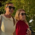 Majka Filipa Živojinovića stigla na proslavu svoje unuke: Blista u elegantnoj haljini, ne skida osmeh sa lica