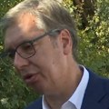 "Tih 21 km su za nas veoma važni, 2 milijarde nije malo": Vučić obilazi deonicu glavnog puta kod Bora