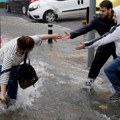 Nevreme u Istanbulu, jake kiše i poplave, zatvorene škole