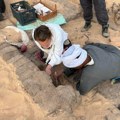 Pronađeno vino staro 5.000 godina u kraljevskoj grobnici u Egiptu (foto)