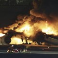 Novi detalji haosa u Tokiju: Vatra progutala avion, od njega nije ostalo skoro ništa, poznato u kakvom su stanju putnici…