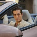 Italijanski šarm i nasleđe: Damiano David vozi Maserati