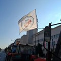 Počeo protest poljoprivrednika, traktori pred Banovinom u Novom Sadu