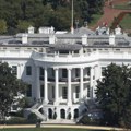 Bela kuća optužila BBC za „namernu nepoštenost“ i „levičarsku propagandu”