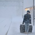 Novi nalet snega i leda stiže u Evropu: Poremećaji u saobraćaju, otkazano na stotine letova u Francuskoj i Holandiji