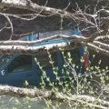Misterija kod manastira Gornjak! Automobil sleteo sa puta, pa upao u reku, jedno i dalje sve muči