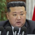 U Severnoj Koreji počela nova školska godina, Kim Džong Un podelio školski pribor