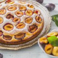 Recept za sočni kolač sa šljivama