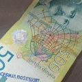 Politička propaganda važnija od zakona: Novčanice sa utisnutim izbornim sloganom SNS-a se pojavile i u Leskovcu