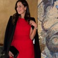 Puca od elegancije! Ana Ivanović u crvenom miniću raspametila: Ova kombinacija nikada ne izlazi iz mode (foto)