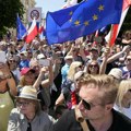 "Džin se probudio": Protest u Varšavi povodom 34. godišnjice od prvih demokratskih izbora u Poljskoj (foto)