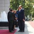 Vučić zamolio 'prijatelje iz BiH' da poštuju teritorijalni integritet Srbije