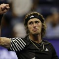 Zverev „preživeo“ seču favorita u Parizu – kraj za Ruda i Medvedeva