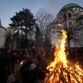 Spremite se! Ovo je detaljna satnica kako rade prodavnice, pošte i pijace na Badnji dan