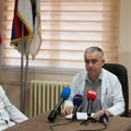 Ovo je i ukidanje prava na život: Doktor Elek upozorava - Zbog zabrane dinara ugroženi zaposleni u KBC Kosovska Mitrovica…