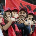 Nemačka dozvolila veliku sramotu! Na stadionu uniforma OVK, na ulici zastava velike Albanije (foto/video)