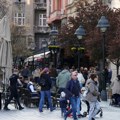 Smena sunca i oblaka, moguća i kiša