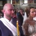 Pojela ga trema: Urnebesan snimak sa večanja usijao društvene mreže!