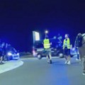 (VIDEO) Demonstrani iz Novog Beograda i Zemuna "prošetali" policiju