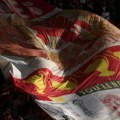 Vatren doček igračima i navijačima Liverpula: Dobro došli u pakao